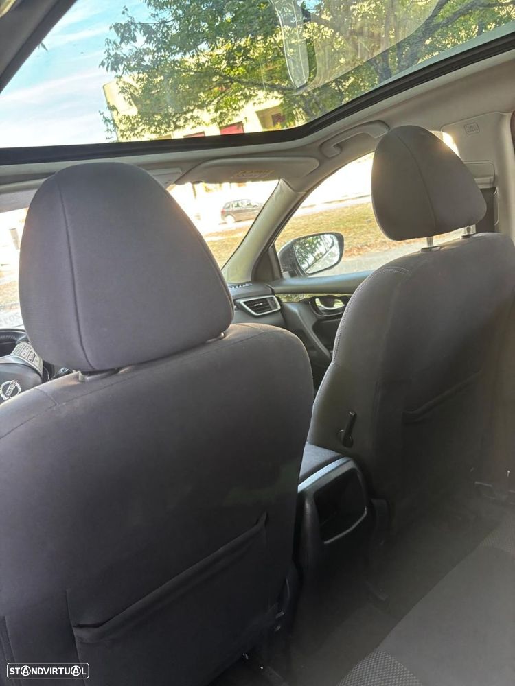 Nissan Qashqai 1.6 dCi Tekna Xtronic - 29