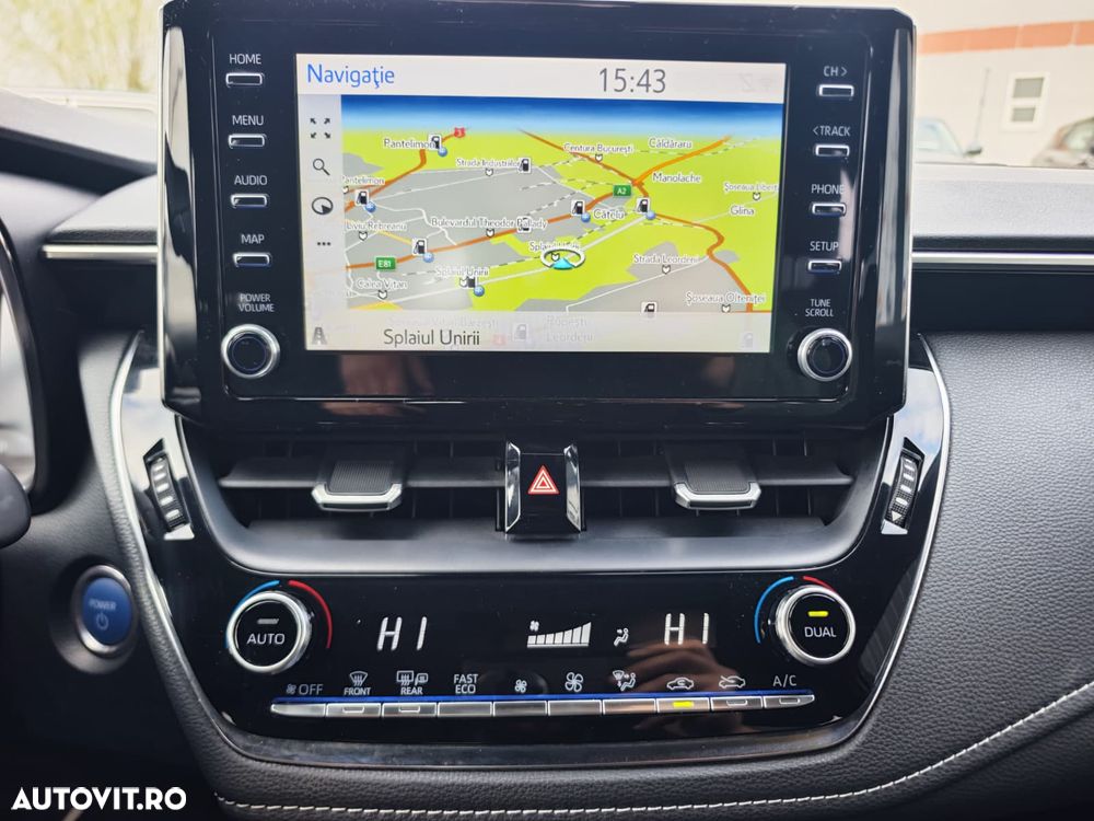 Toyota Corolla 1.8 HSD Business - 21