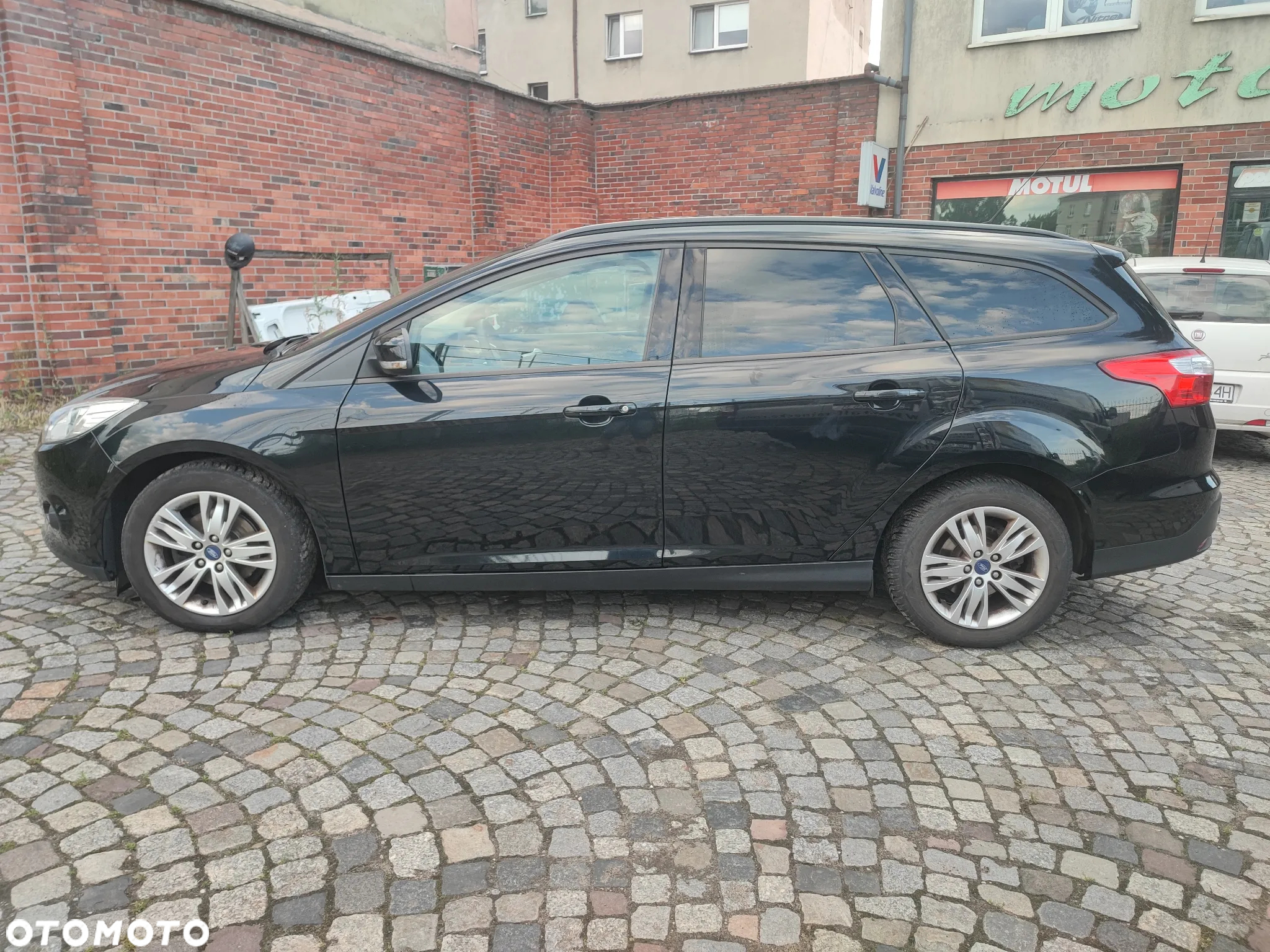 Ford Focus 1.0 EcoBoost Start-Stopp-System TREND - 10