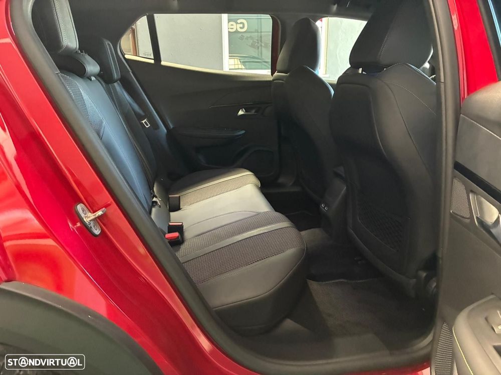 Peugeot 2008 1.2 PureTech GT Line - 34