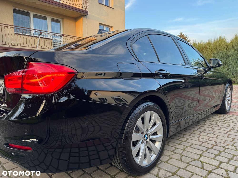 BMW Seria 3 320i GPF xDrive M Sport Shadow sport - 19