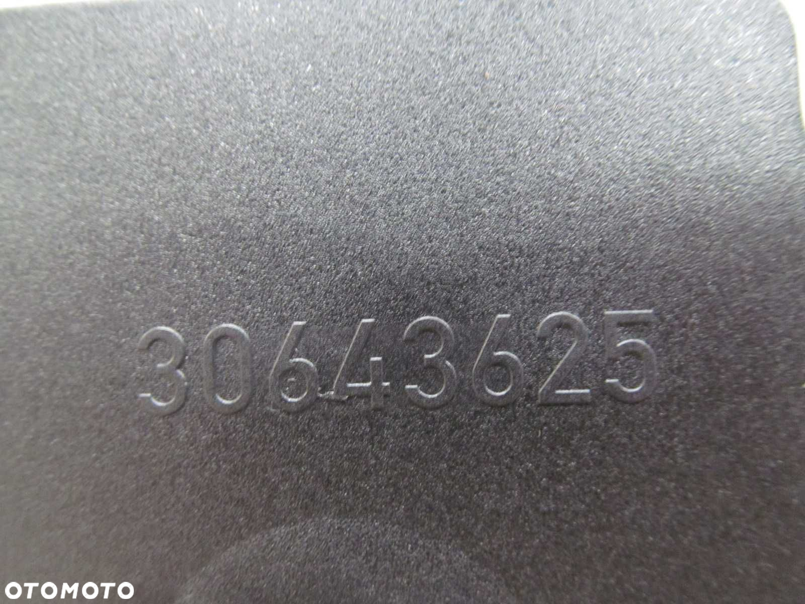 VOLVO S60 V70 LIFT 04- SCHOWEK PODLOKIETNIKA TUNELU ROLETA 30643625 - 4