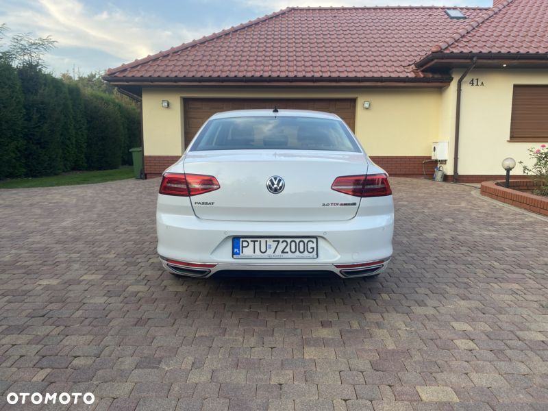 Volkswagen Passat 2.0 TDI Bi-Turbo BMT 4Mot Highline DSG - 3
