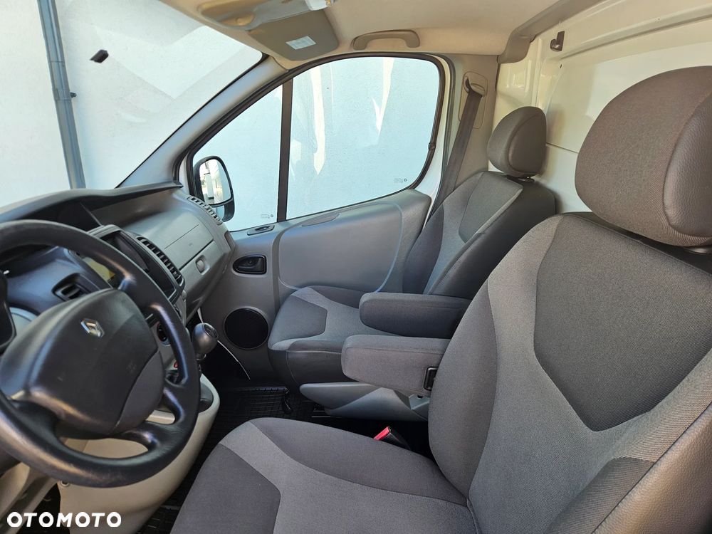 Renault Trafic - 13