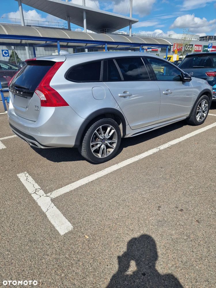 Volvo V60 Cross Country T5 Geartronic Momentum - 16