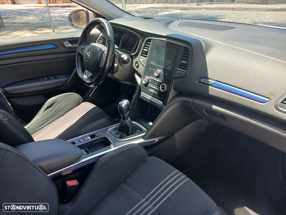 Renault Mégane Sport Tourer 1.5 dCi GT Line J18 - 25