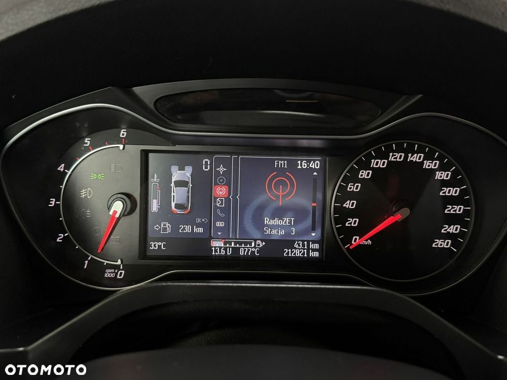 Ford Galaxy 2.0 TDCi Titanium - 24