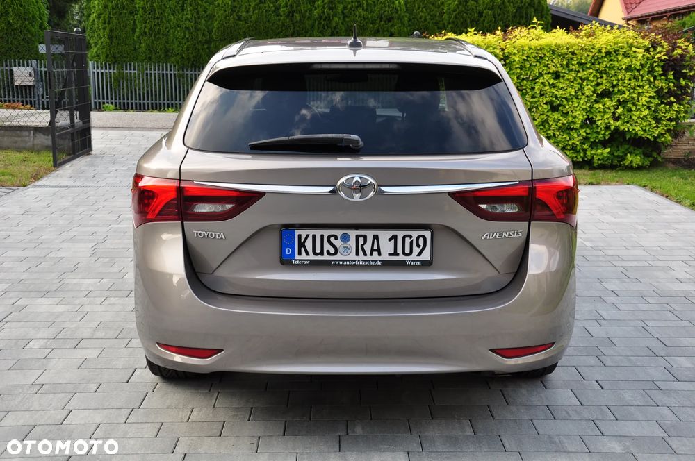 Toyota Avensis Touring Sports 1.8 Edition S+ - 11