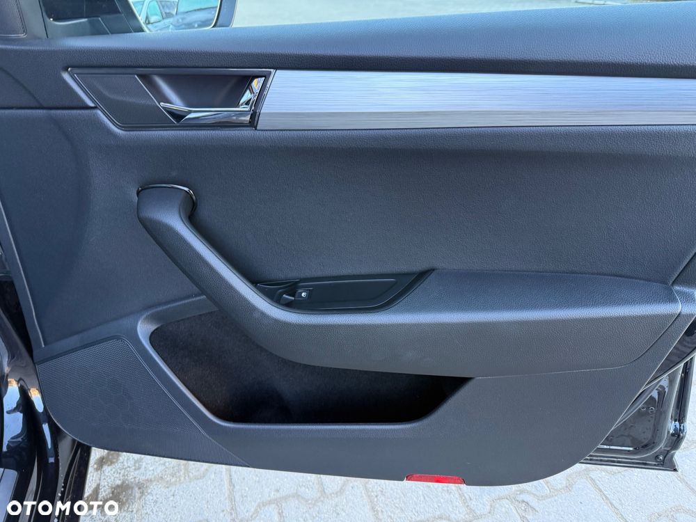 Skoda Superb 2.0 TDI SCR 4x4 Ambition DSG - 17