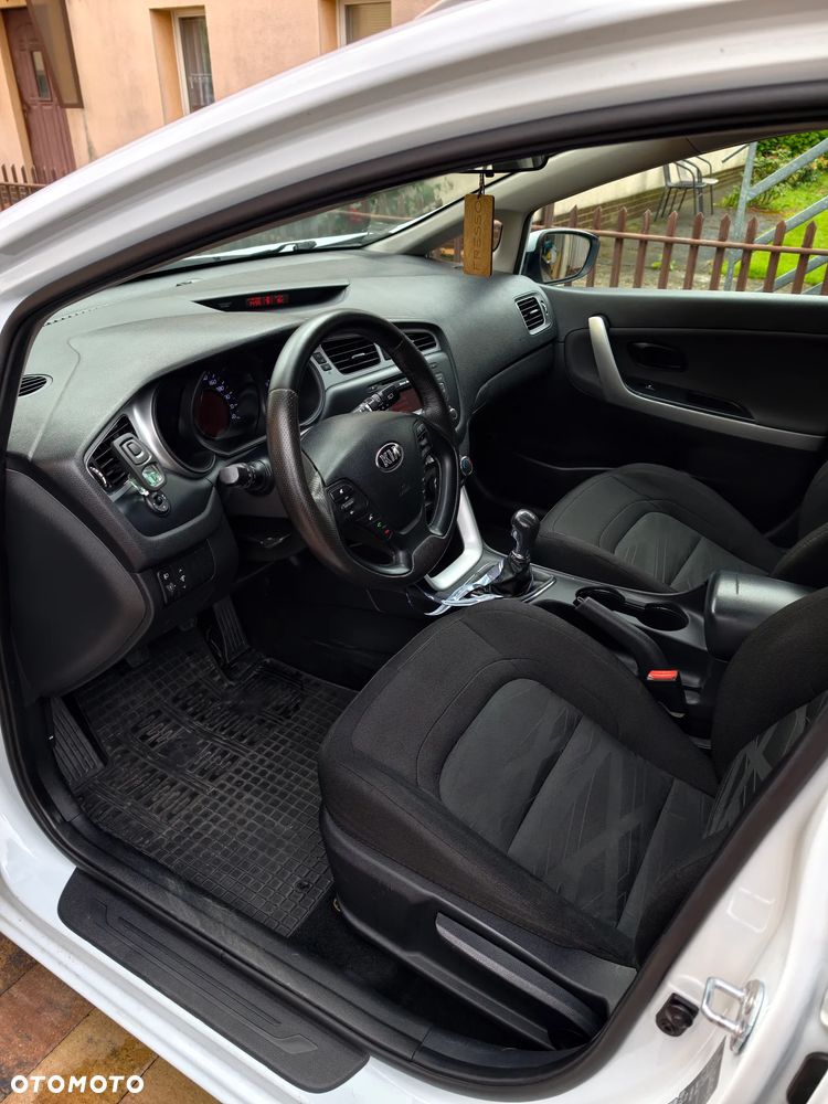 Kia Ceed 1.6 GDI M - 6