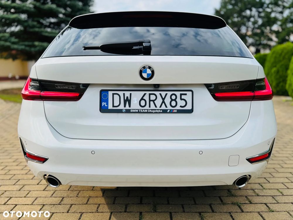 BMW Seria 3 320d xDrive Luxury Line sport - 18