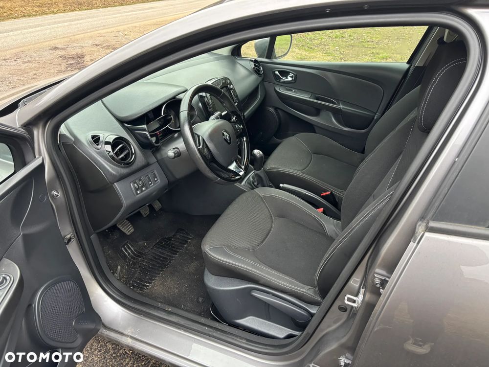 Renault Clio - 7