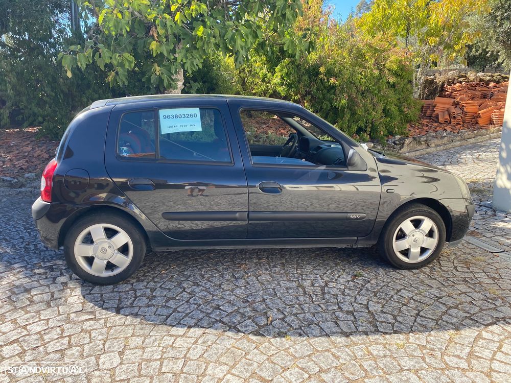 Renault Clio 1.2 16V Confort - 1