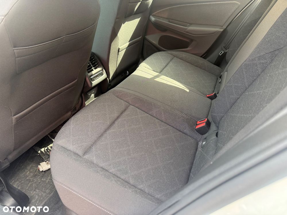 Volkswagen Golf - 19