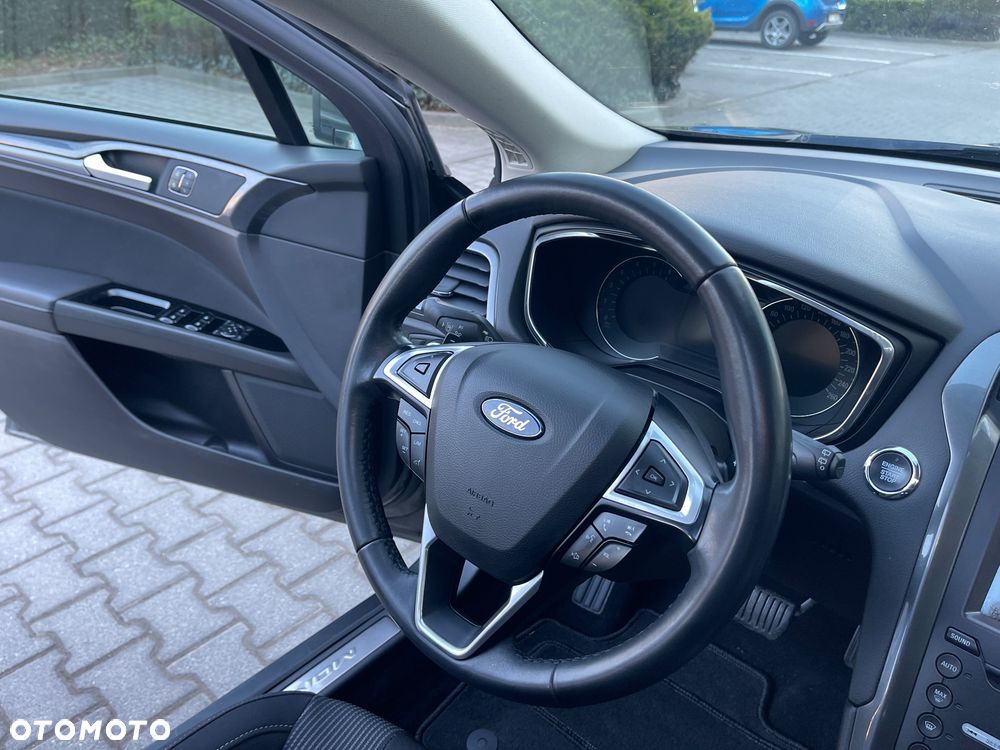 Ford Mondeo - 31