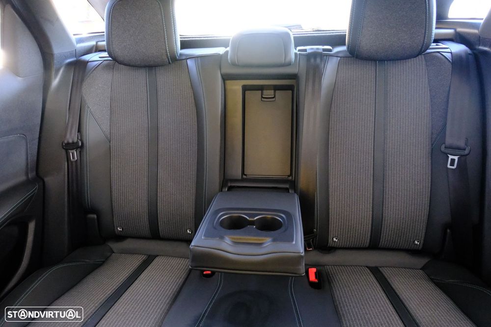 Peugeot 3008 1.6 Hybrid Allure Pack e-EAT8 - 9