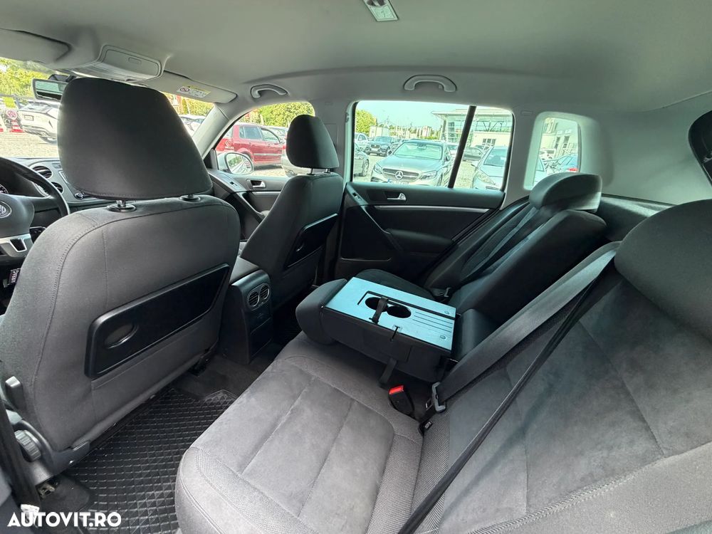 Volkswagen Tiguan 2.0 TDI SCR BlueMotion Technology Sport & Style - 10