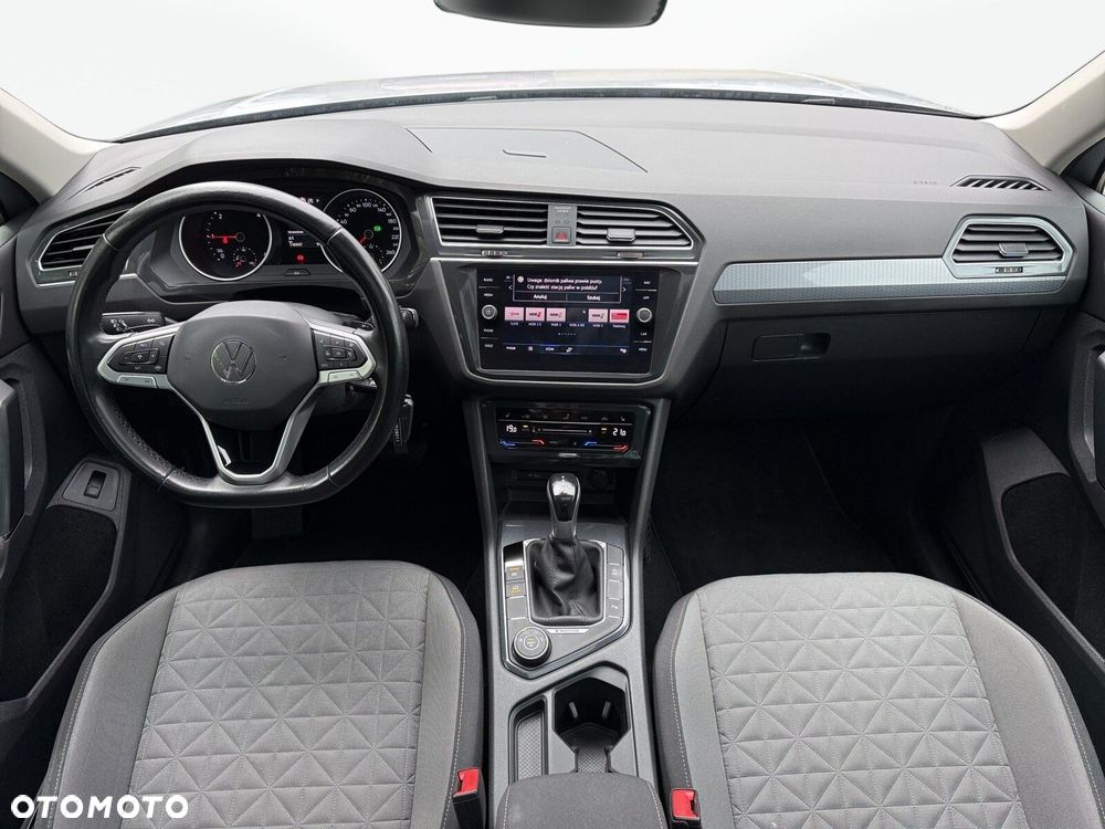 Volkswagen Tiguan - 10