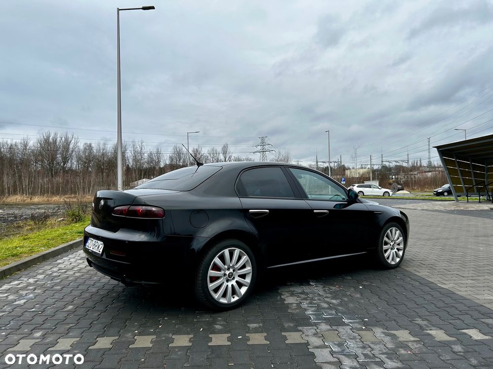 Alfa Romeo 159 - 8