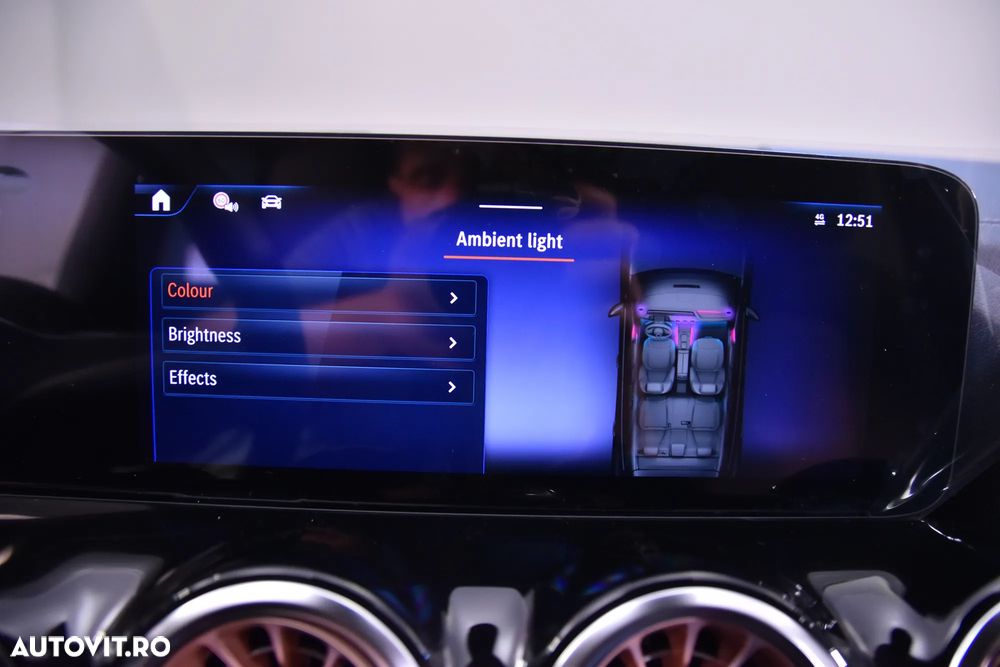 Mercedes-Benz EQA 250+ - 21