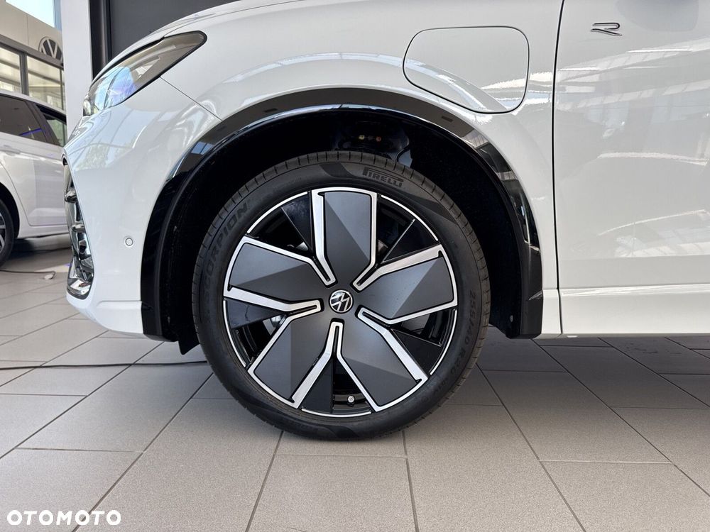 Volkswagen Tiguan - 19