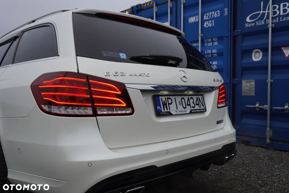 Mercedes-Benz Klasa E 63 AMG 4Matic AMG Speedshift MCT - 23