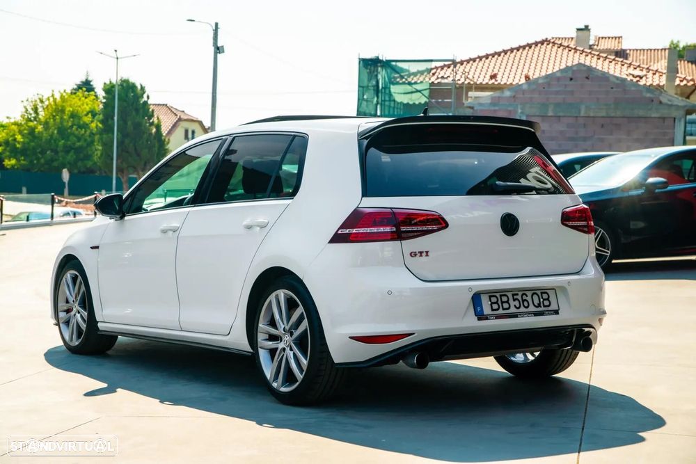 VW Golf 2.0 TSi GTi DSG Performance - 16