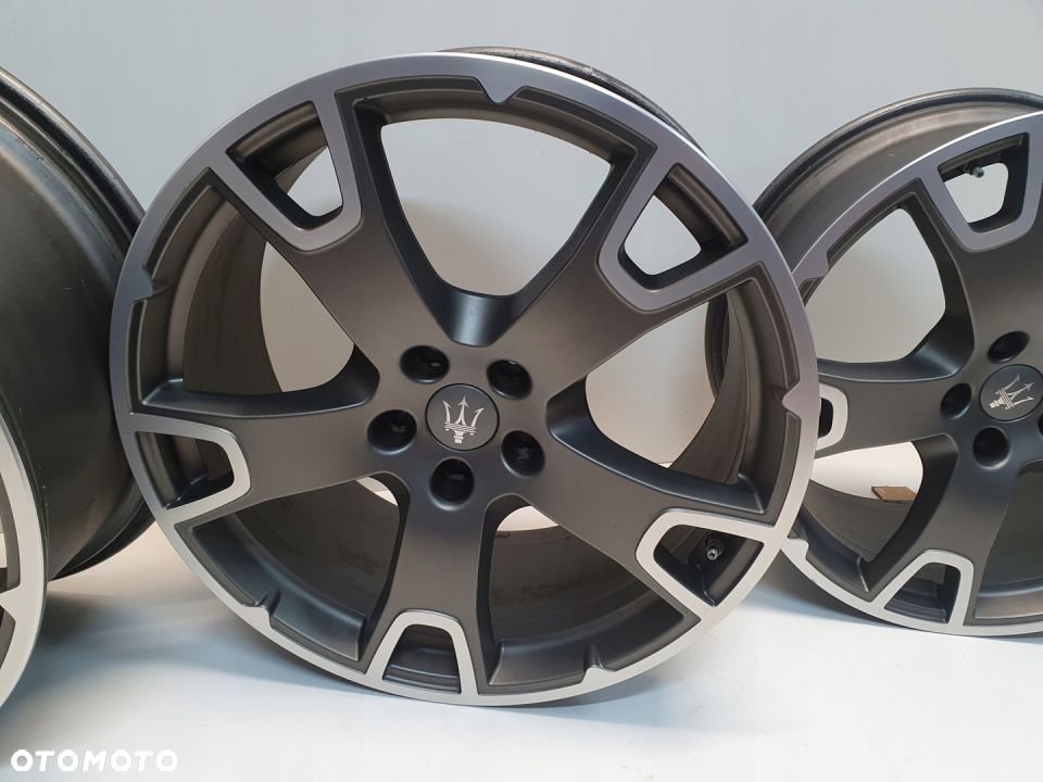 FELGI MASERATI LAVENTE 9JX20H2 ET40,5 5X114,3 - 5