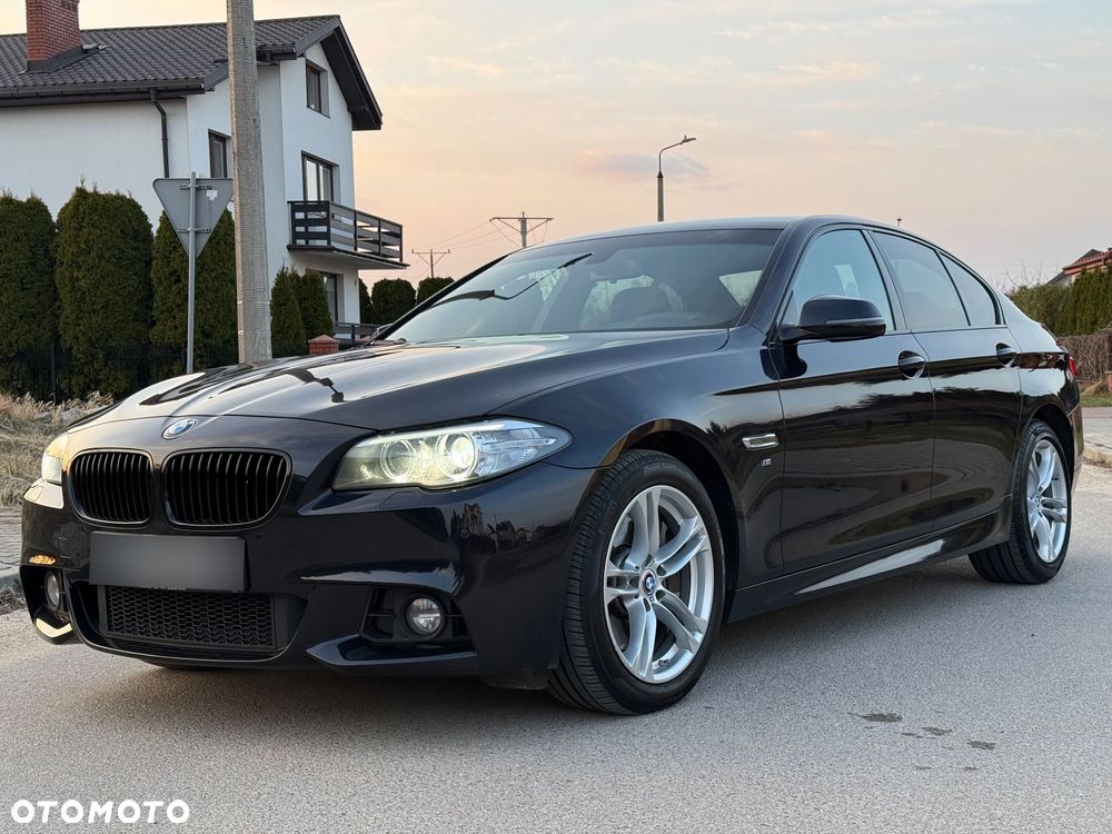 BMW Seria 5 525d xDrive - 10