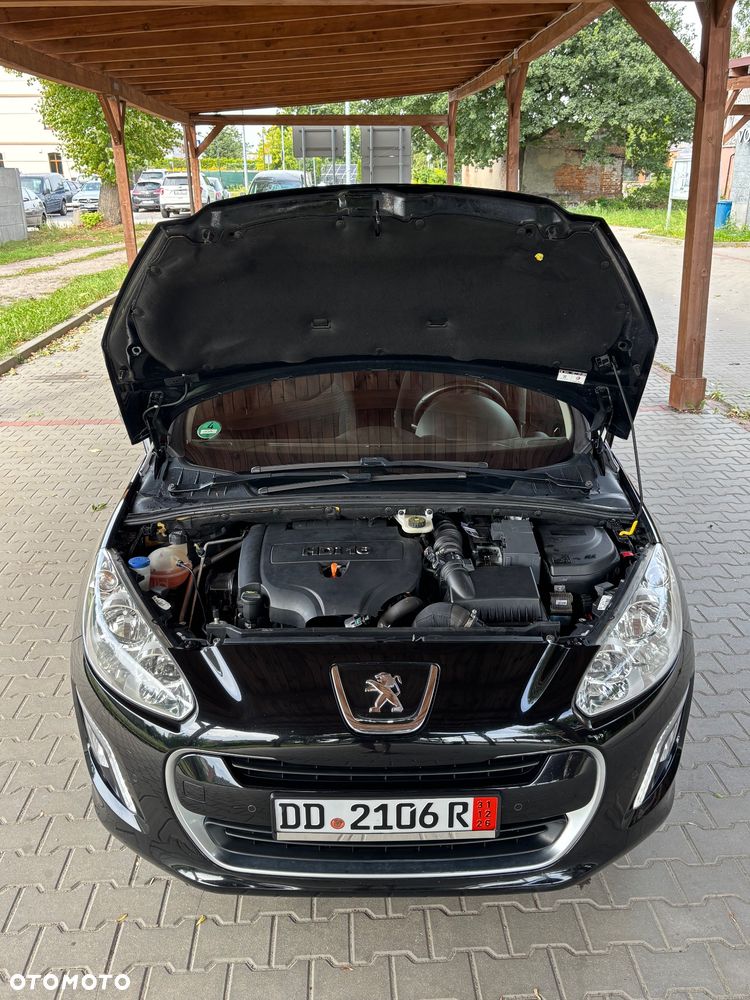 Peugeot 308 HDi FAP 150 Business Line Niveau 2 - 34