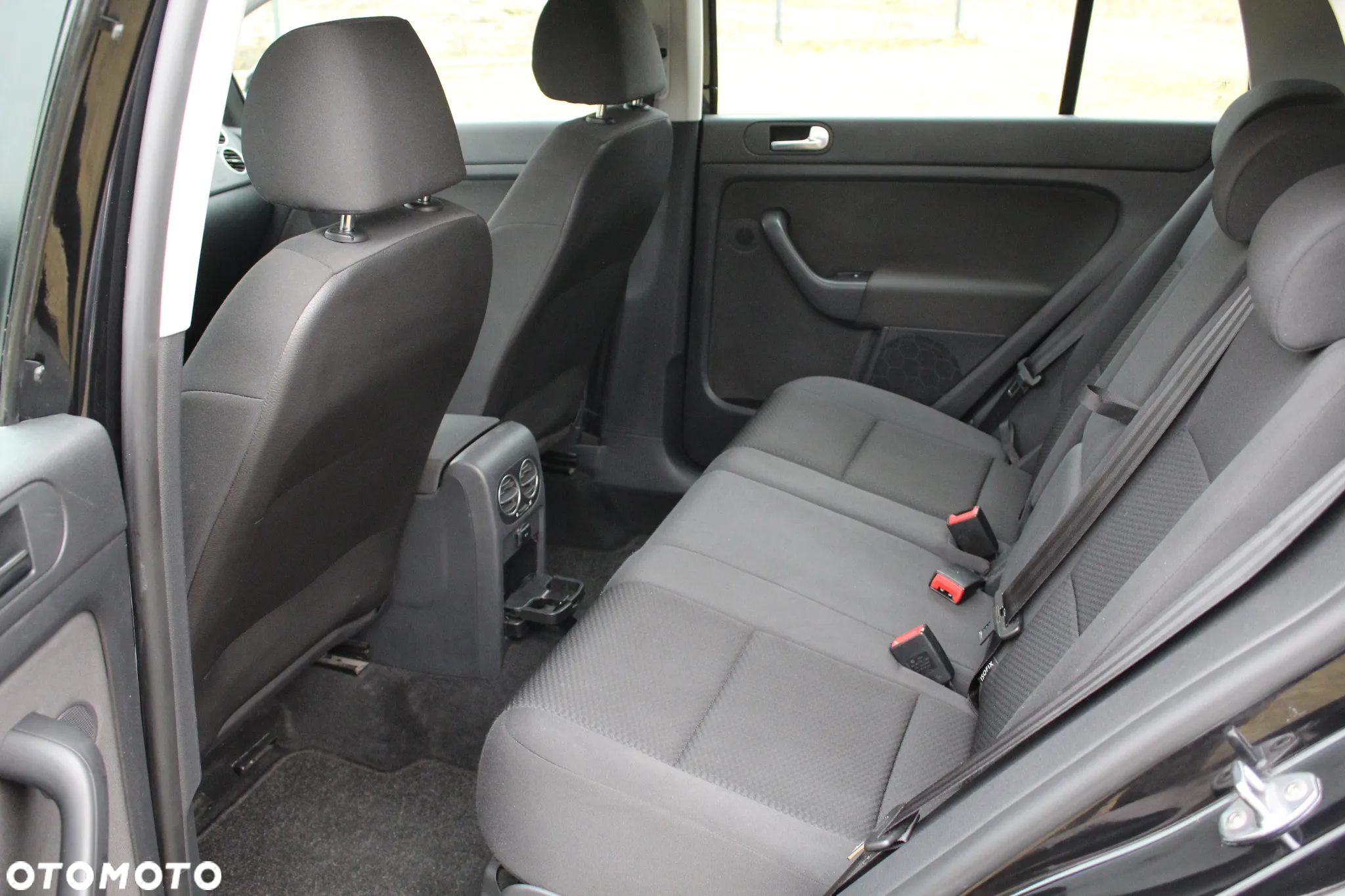 Volkswagen Golf Plus 1.2 TSI BlueMot Comfortline - 17