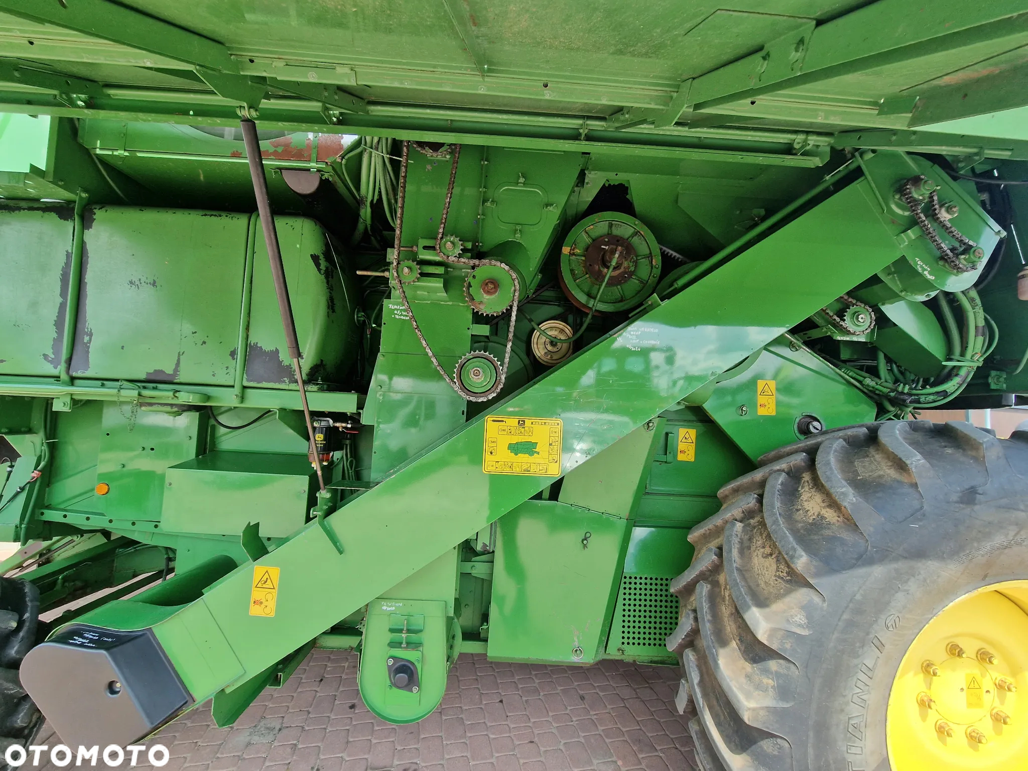 John Deere 2254, 2000r., 4.8m - 8