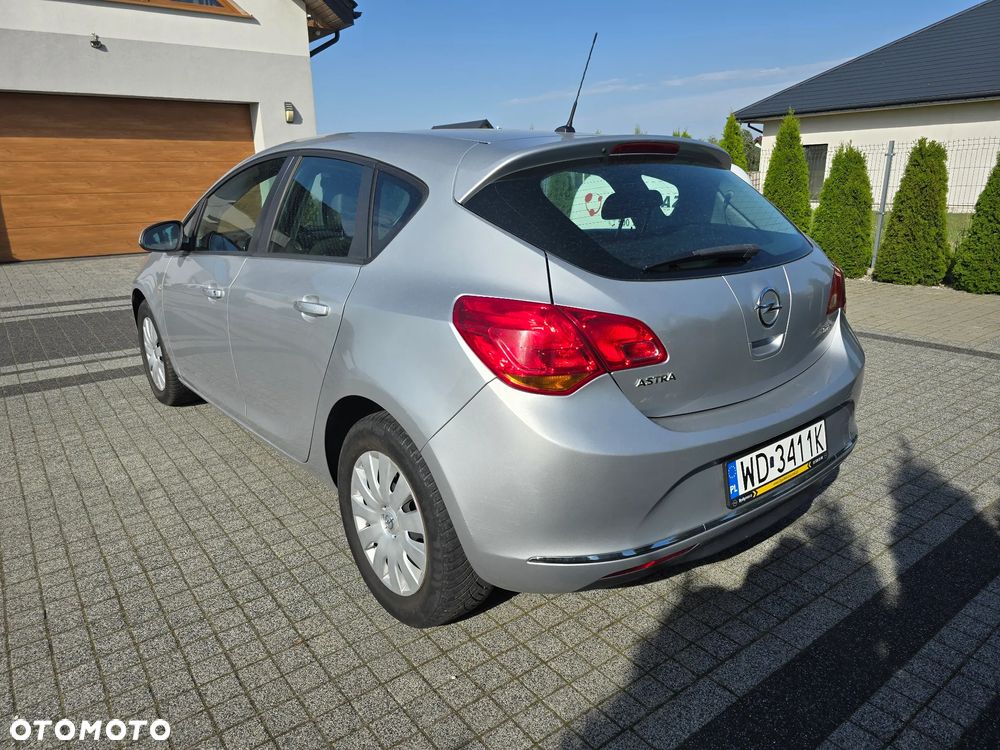 Opel Astra IV 1.6 CDTI Enjoy - 5