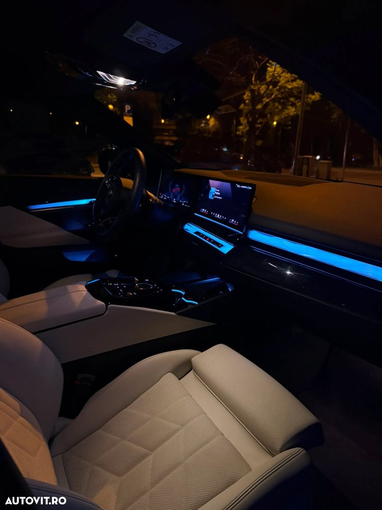 BMW Seria 5 520i AT MHEV - 37