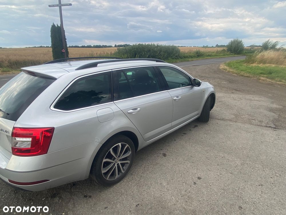 Skoda Octavia ver-2-0-tdi-drive - 9