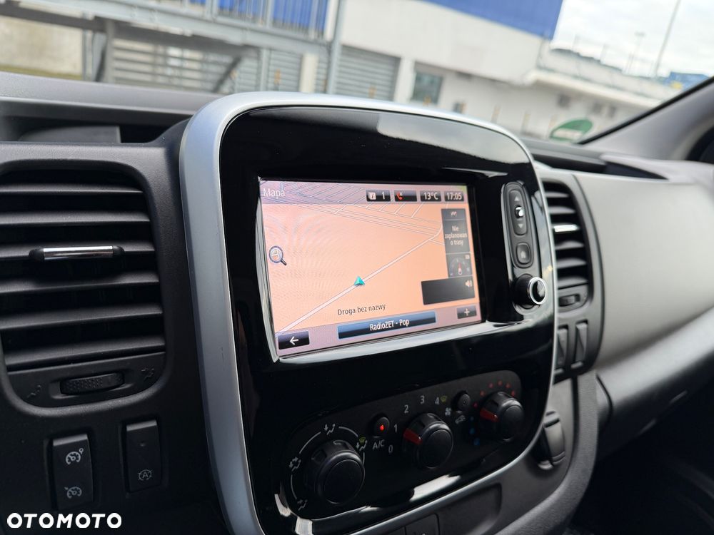 Renault TRAFIC 2019/20r 89tys km JAK NOWY Stan WZOROWY NAVI Bluetooth Tempomat Kamera FULL OPCJA Vivaro - 26