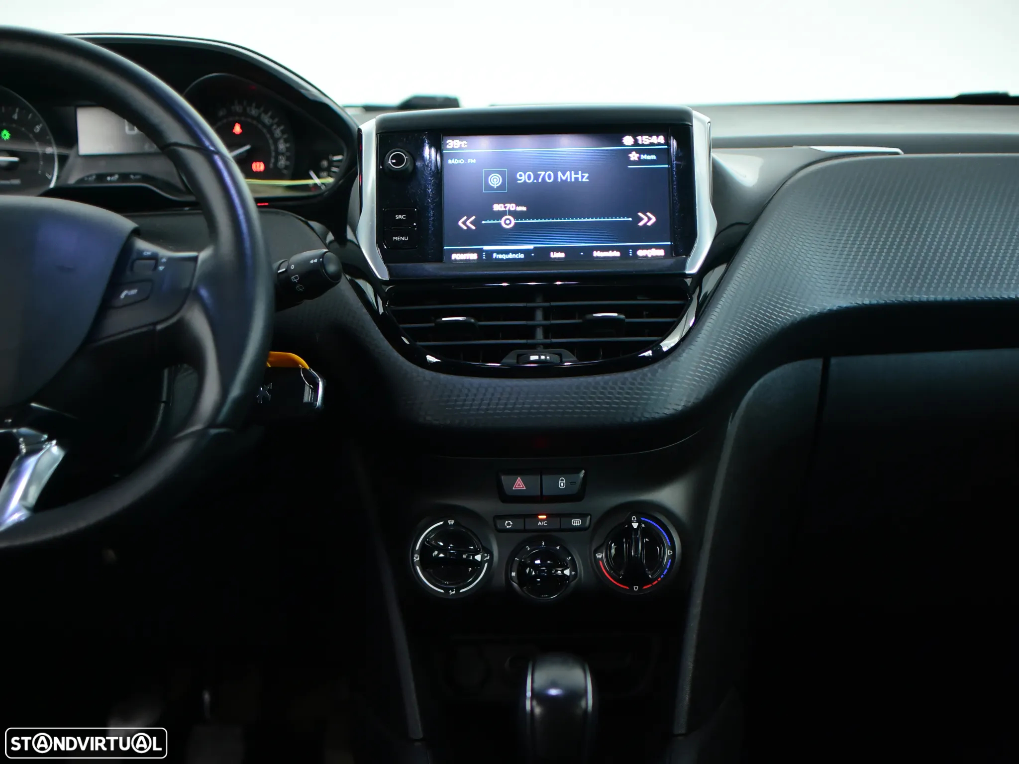 Peugeot 208 1.2 PureTech Style - 30