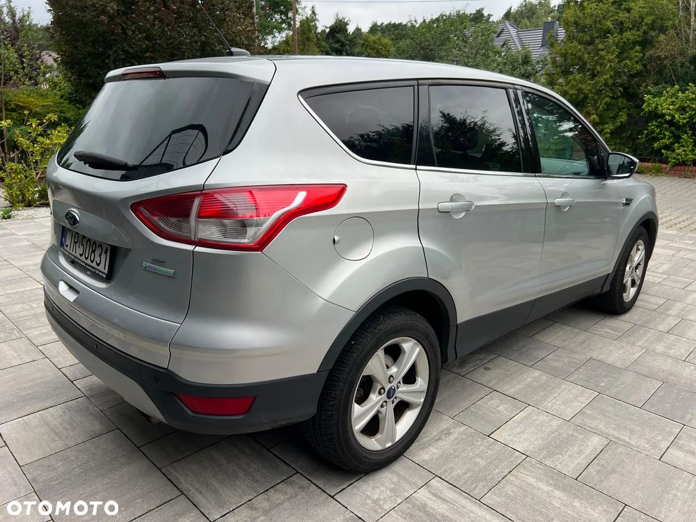 Ford Escape 2.0 EcoBoost AWD Titanium - 3