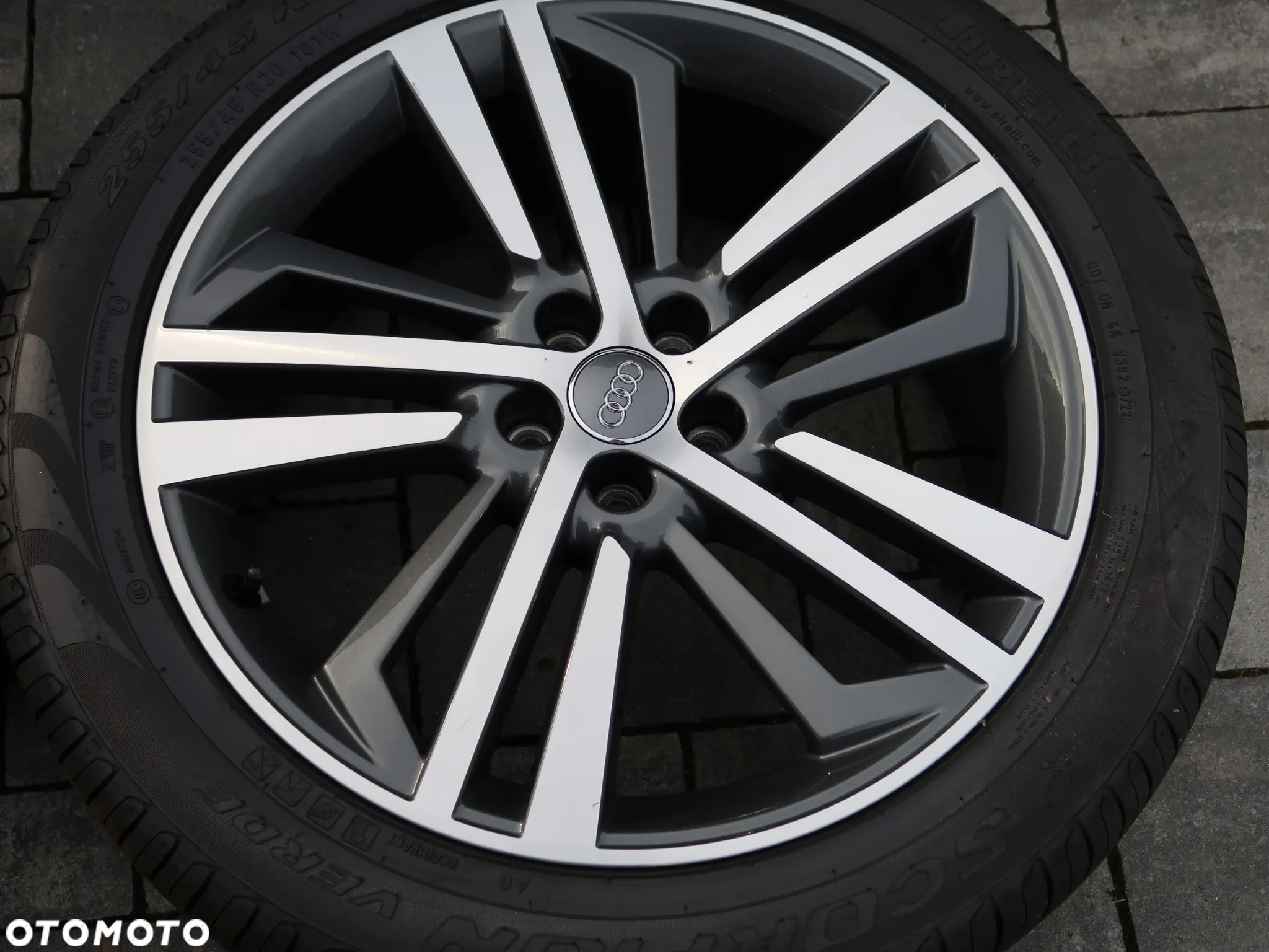 Koła Audi Q5 SQ5 20'' Pirelli 255/45r20  22 rok - 4