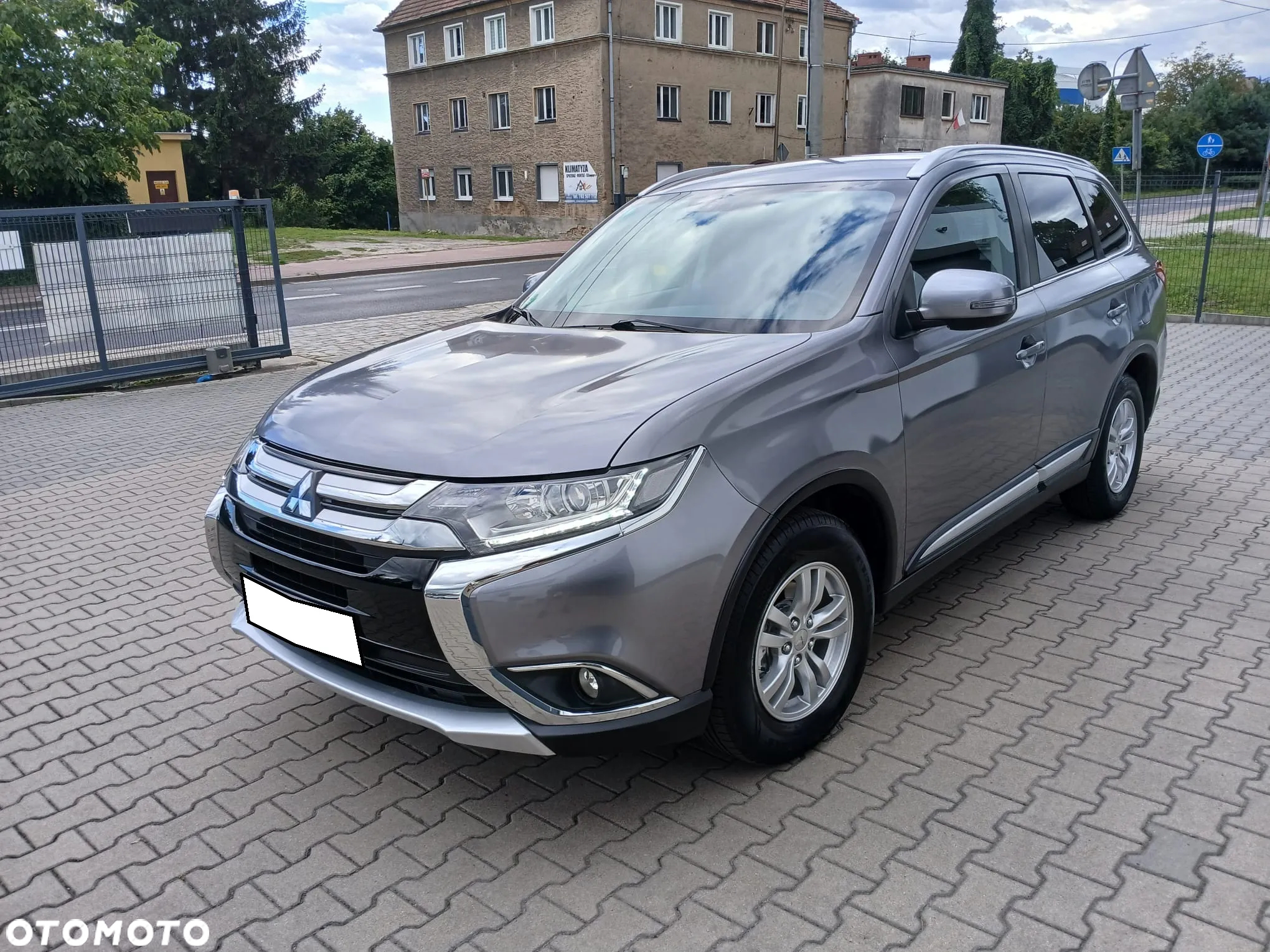 Mitsubishi Outlander 2.0 2WD Diamant - 7