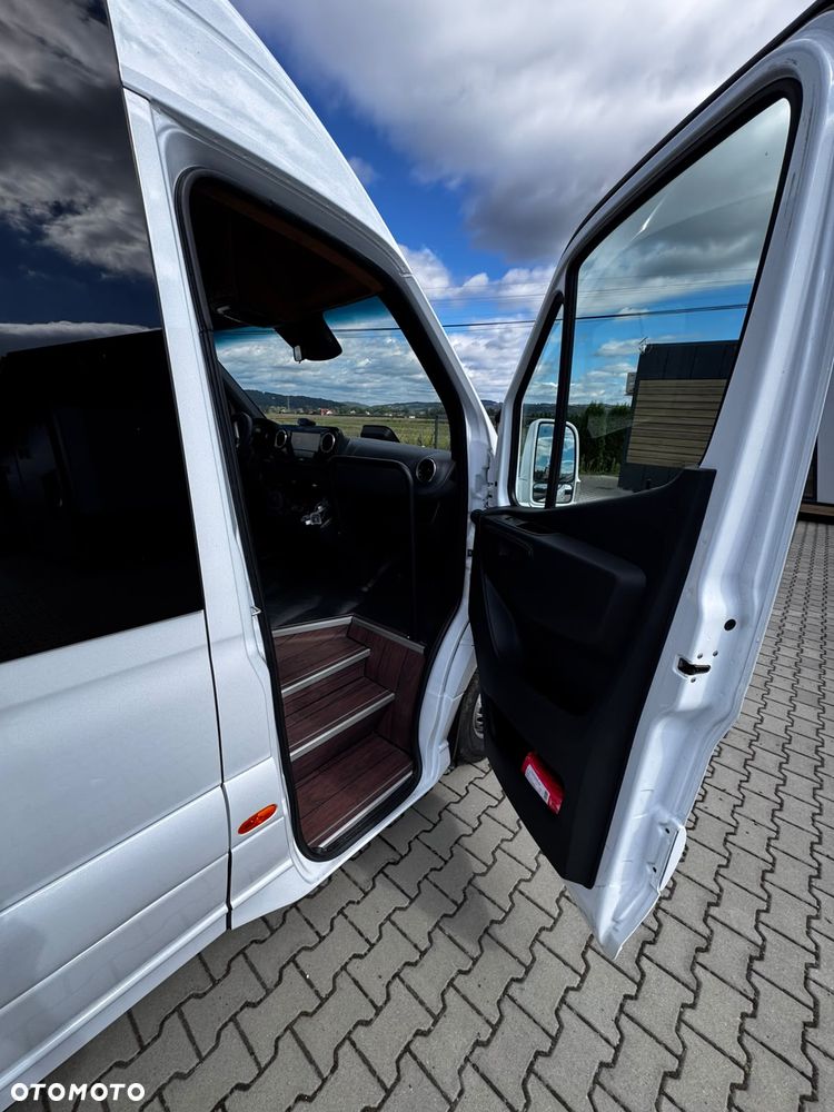 Mercedes-Benz Sprinter 519 - 8