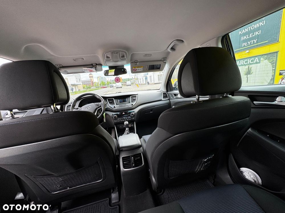 Hyundai Tucson 1.6 GDI BlueDrive GO 2WD - 20