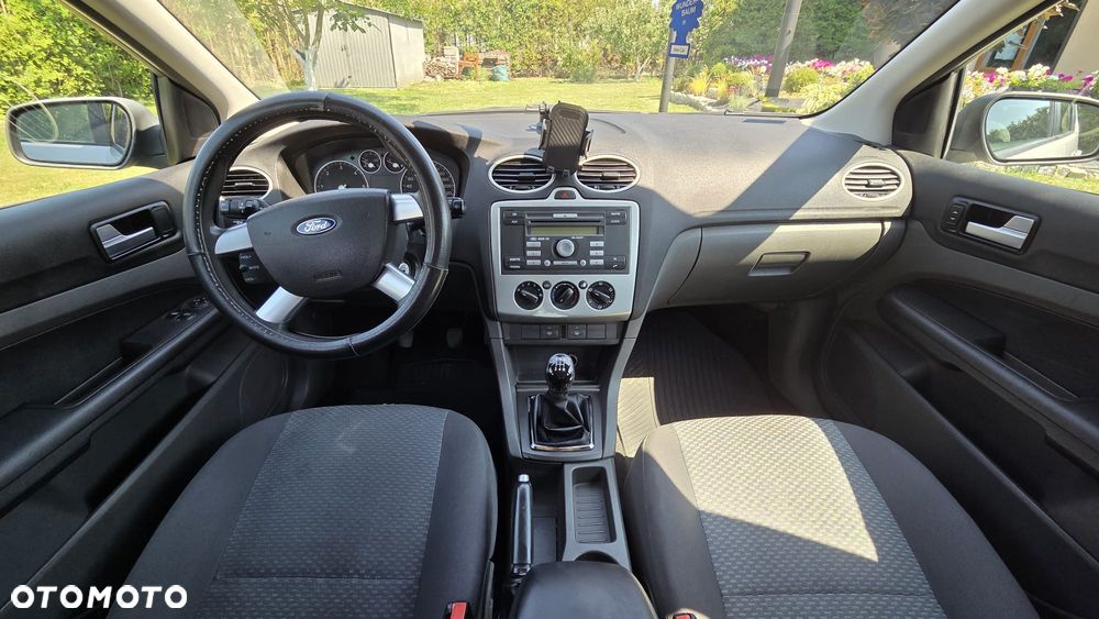 Ford Focus 1.8 TDCi Ambiente - 21