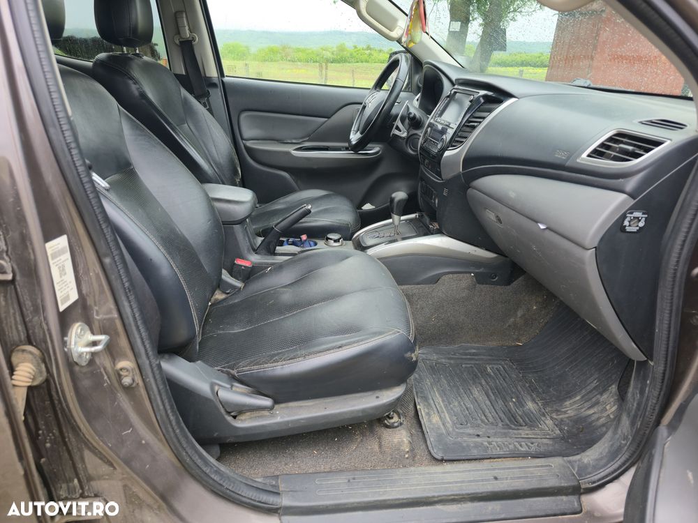 Mitsubishi L200 Pick Up 4x4 Autm. Double Cab Top - 6