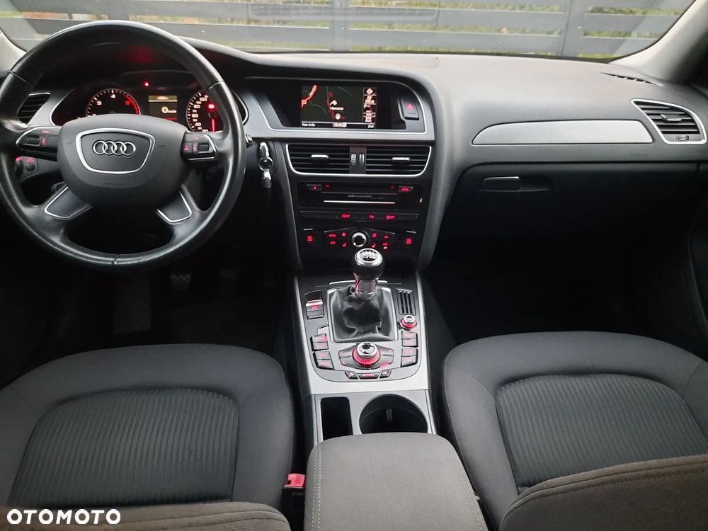 Audi A4 Avant 2.0 TDI DPF Attraction - 6