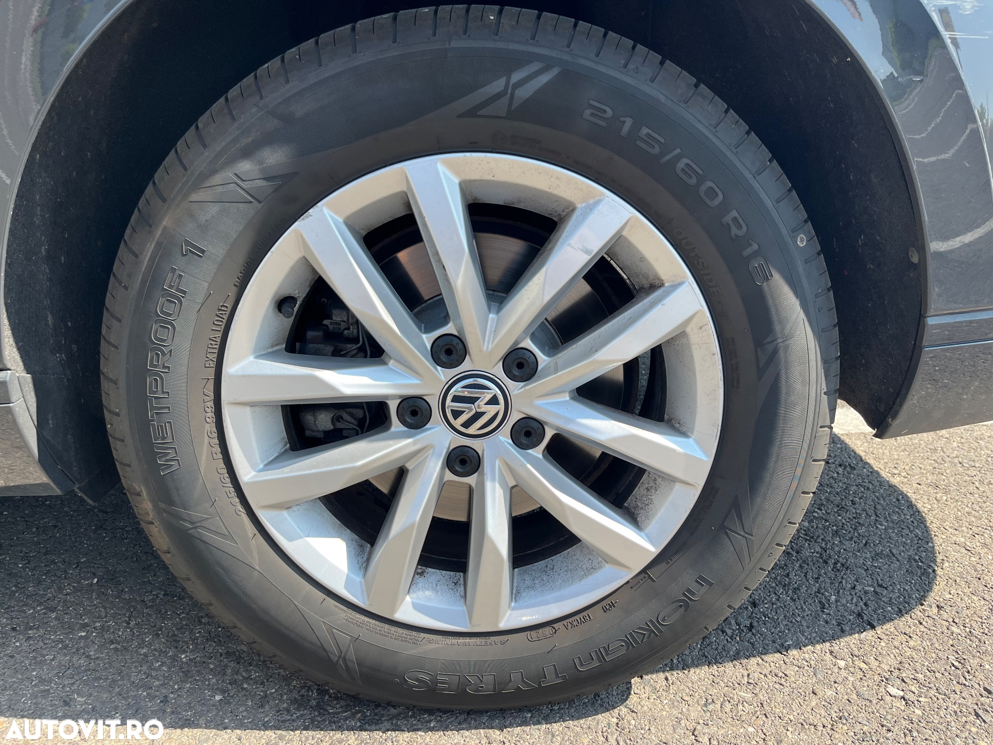 Volkswagen Passat 2.0 TDI Highline - 34