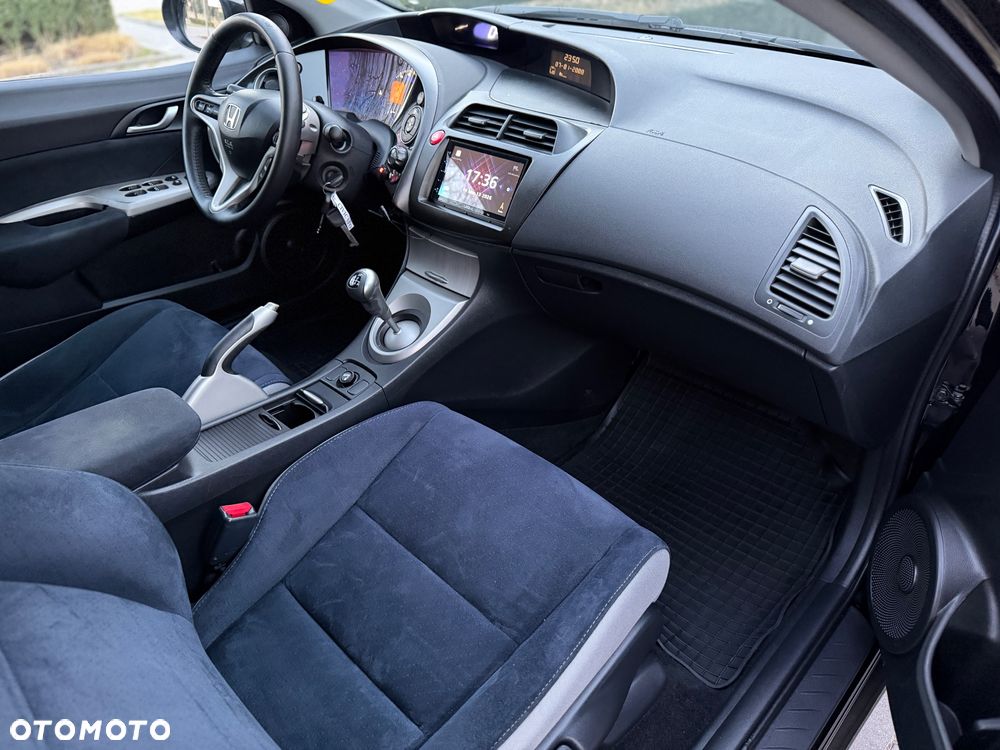 Honda Civic 1.8 Sport - 18