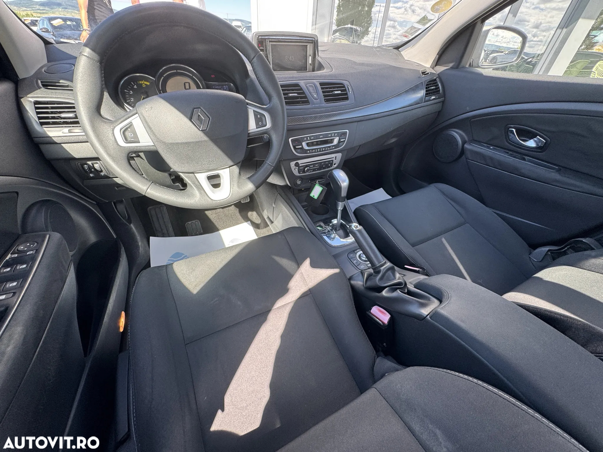 Renault Megane dCi 110 FAP EDC Paris Business - 25