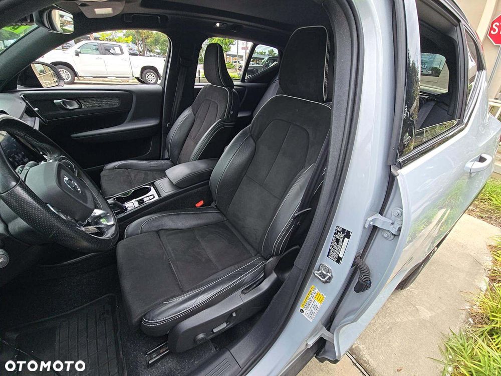 Volvo XC 40 T5 AWD R-Design - 6