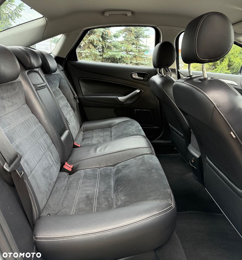 Ford Mondeo 2.0 Titanium - 19